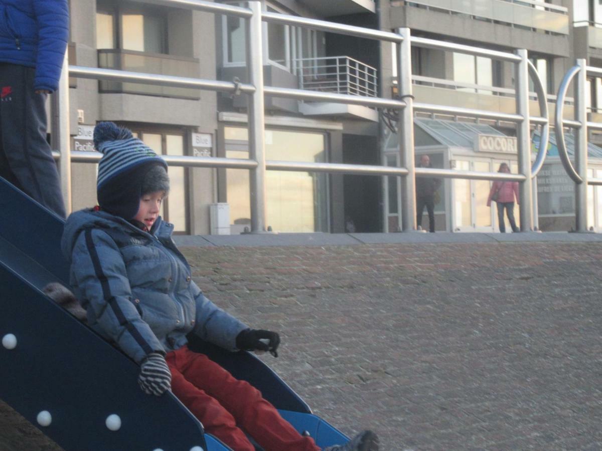 Rust Op De Kust - Villa 10 Pers - 4 Slpk - 2 Badk Middelkerke Kültér fotó